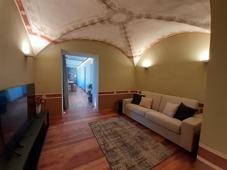 Casa Di Sant'anselmo - La Loggia Apartment Aosta